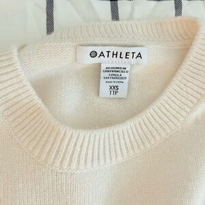 Athleta Women's Soft Cream Crew Neck Sweater